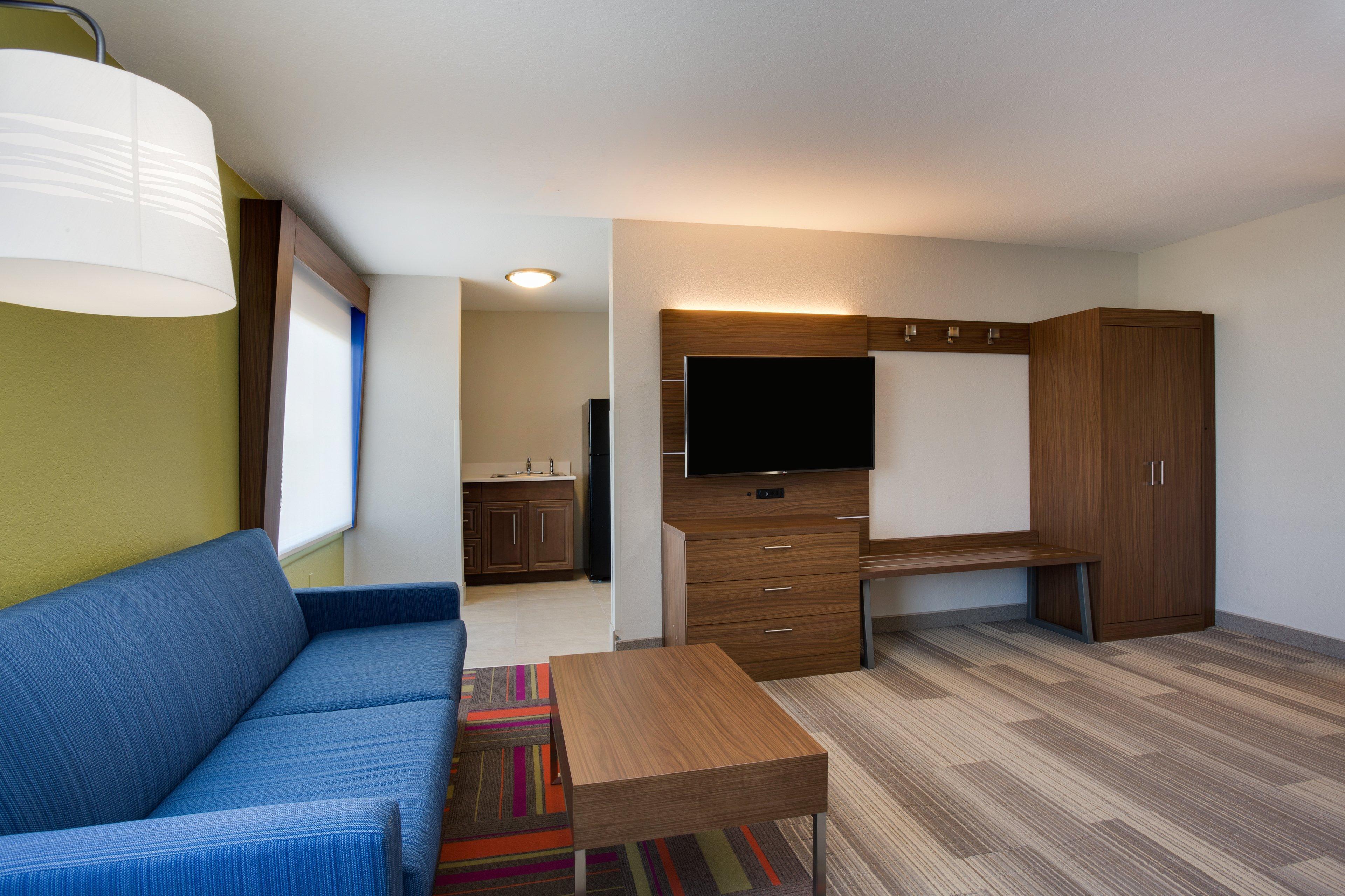 Holiday Inn Express Hotel & Suites Tampa-Fairgrounds-Casino By Ihg Exterior photo
