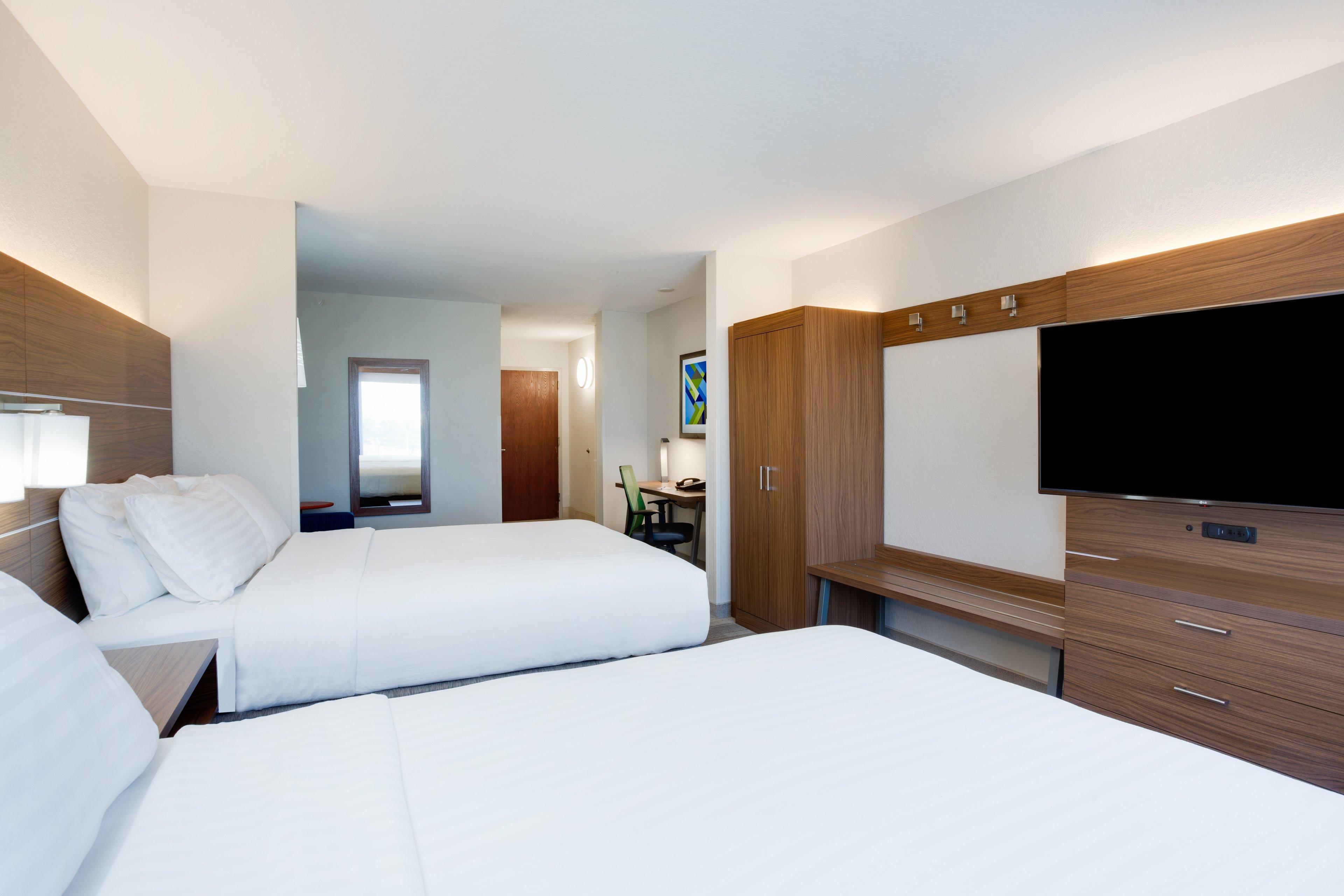 Holiday Inn Express Hotel & Suites Tampa-Fairgrounds-Casino By Ihg Exterior photo